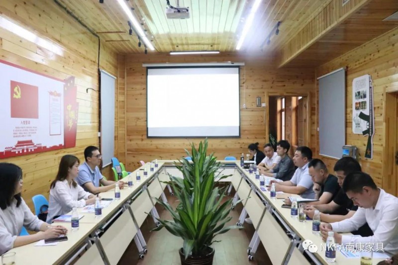 中国建博会(广州)组委会到访，冠军平台与南康家具的合作将如何开展